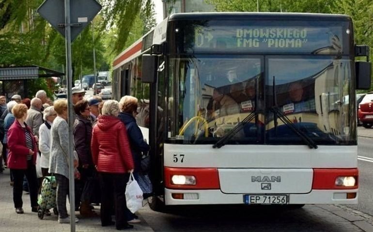 Od poniedziaku dwa sposoby liczenia maksymalnej liczby pasaerw w transporcie