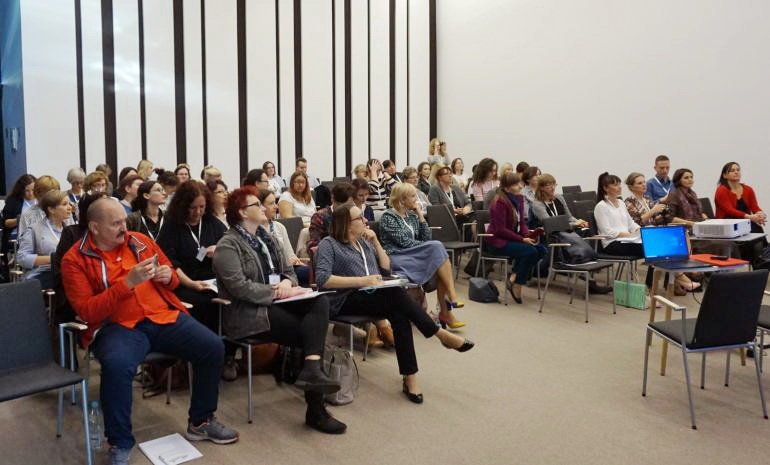 „Czytanie bawi, uczy, leczy”. Konferencja w mediatece