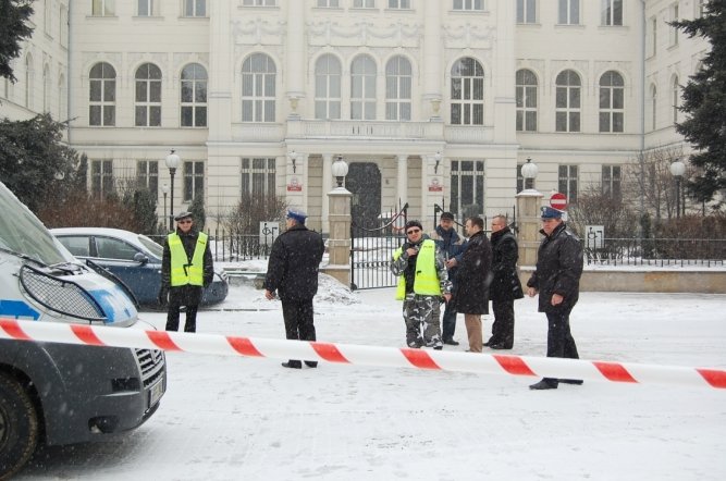 Piotrkw: Alarm bombowy w ssiedztwie sdu