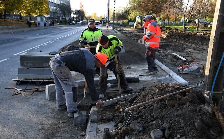 Budowa cieki rowerowej i chodnika rozpoczta