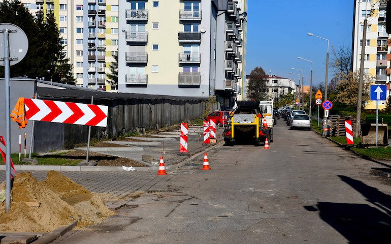 Nowy parking na Kobyeckiego