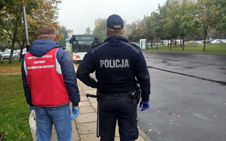 Policja z sanepidem kontrolowaa miejskie autobusy