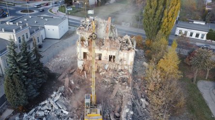 Budynek Biblioteki Pedagogicznej znika na naszych oczach