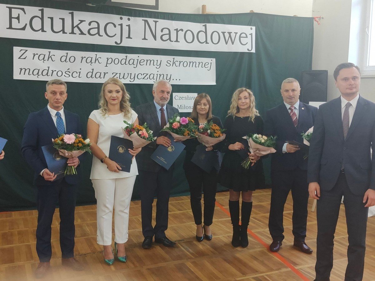 Podzikowania dla nauczycieli i wyrnienia dla uczniw