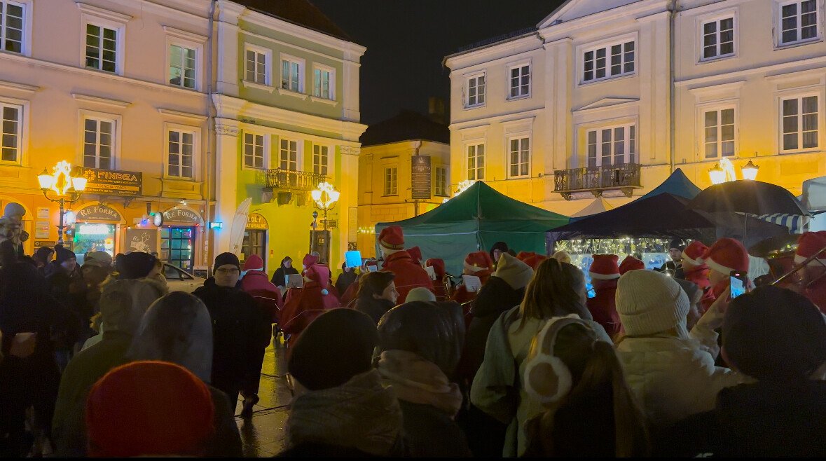 Jarmark Boonarodzeniowy w Rynku Trybunalskim. Sprawd, co organizatorzy i wystawcy przygotowali dla mieszkacw!