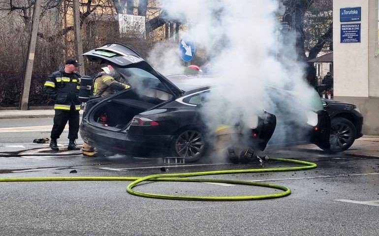 Poar tesli w Piotrkowie