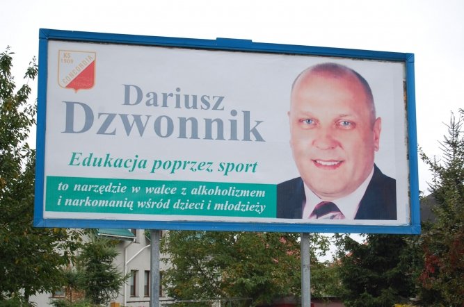 Piotrkw: Krzyk Dzwonnika poprzez billboardy