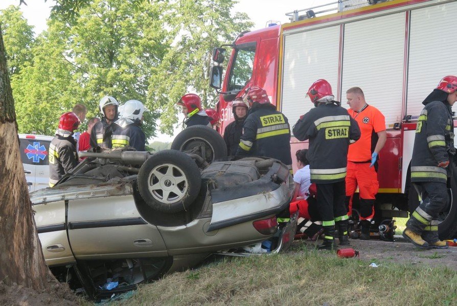 Wypadek na drodze midzy Piotrkowem a Rozprz. Kierowca nie yje