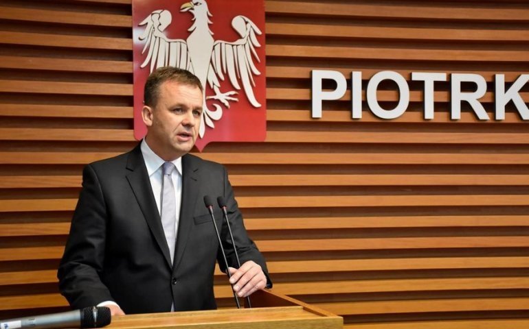 Prezydent Piotrkowa o pomocy w czasach epidemii