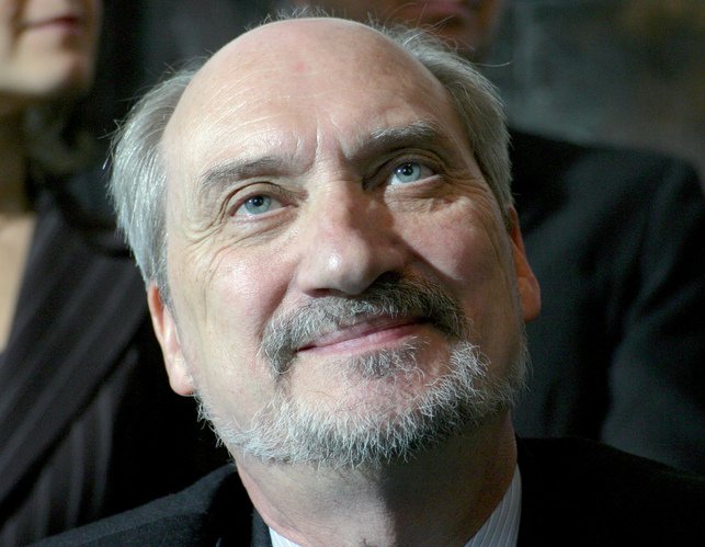 Macierewicz - piotrkowski pose PiS bez immunitetu