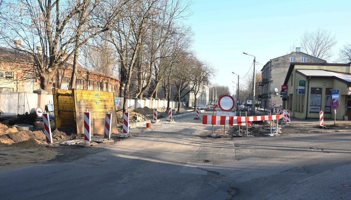 Kolejny etap na ul. Roosevelta. Od rody zamknicie skrzyowania