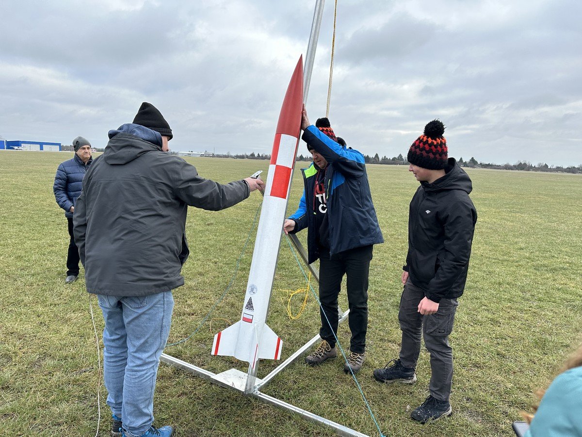 Niezwyky projekt ucznia III LO. Rakieta leciaa 282 km/h!