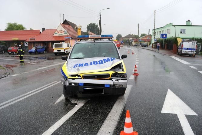 Region: Skoda zderzya si z ambulansem