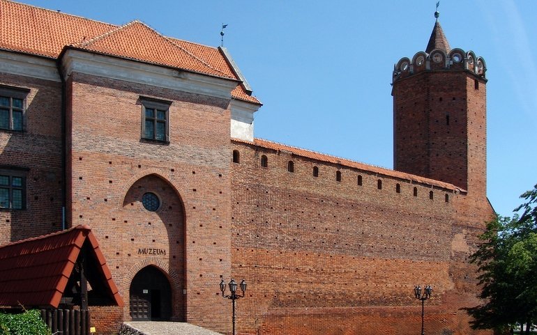 Odkrywamy znane i nieznane - Zamek w czycy