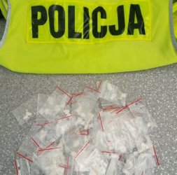 53 gramy narkotykw w bmw mieszkaca powiatu piotrkowskiego