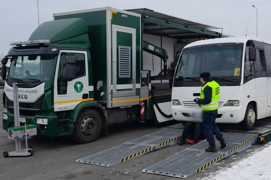 Kontrole autobusw w wojewdztwie dzkim