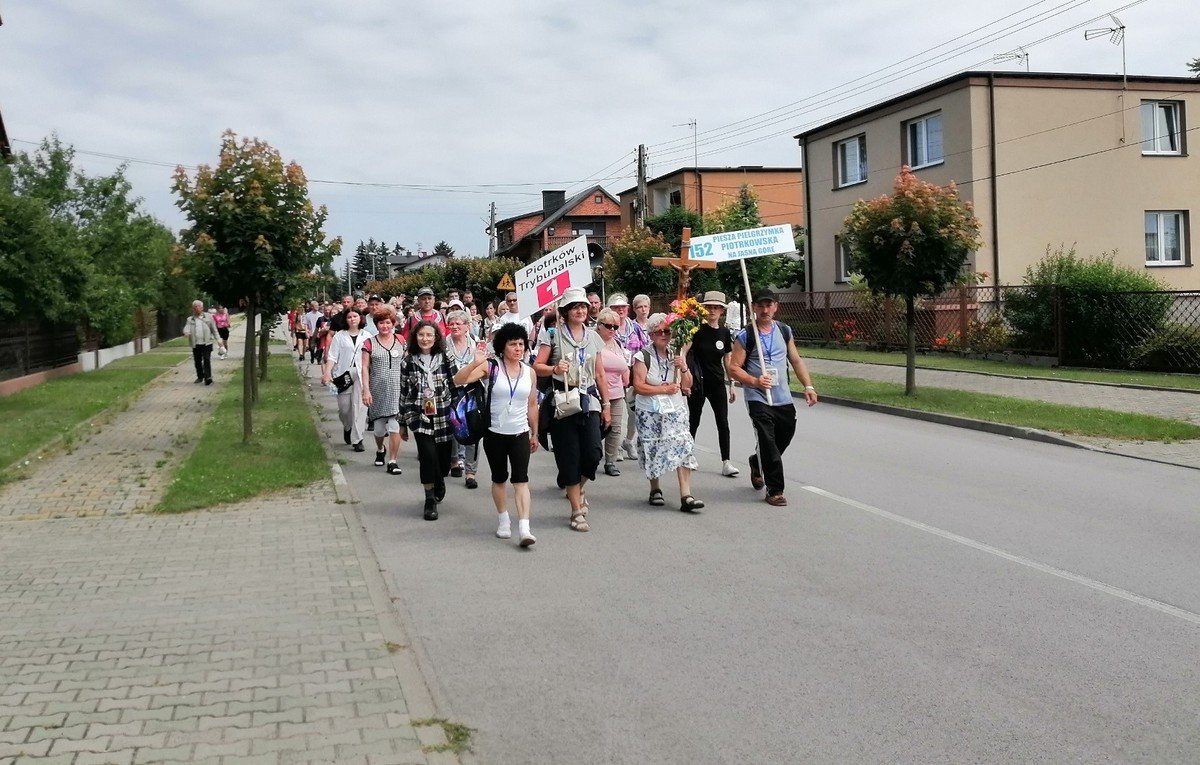 Pieszo na Jasn Gr. Ruszaj zapisy na pielgrzymk