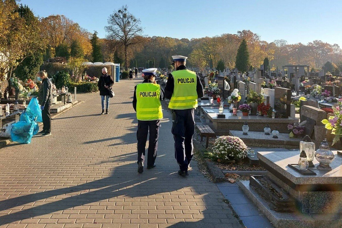 Bezpieczestwo podczas porzdkowania grobw