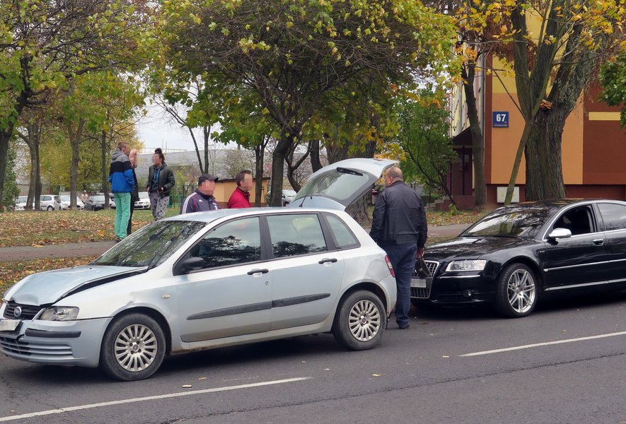 Pijany kierowca spowodowa kolizj i prbowa uciec z miejsca zdarzenia