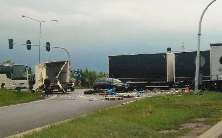 Uwaajcie, zderzenie na krajowej jedynce!