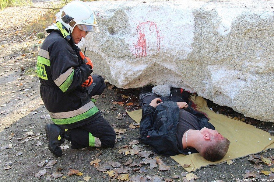 Walczyli z ywioem, ratowali rannych. Spokojnie, to tylko wiczenia 