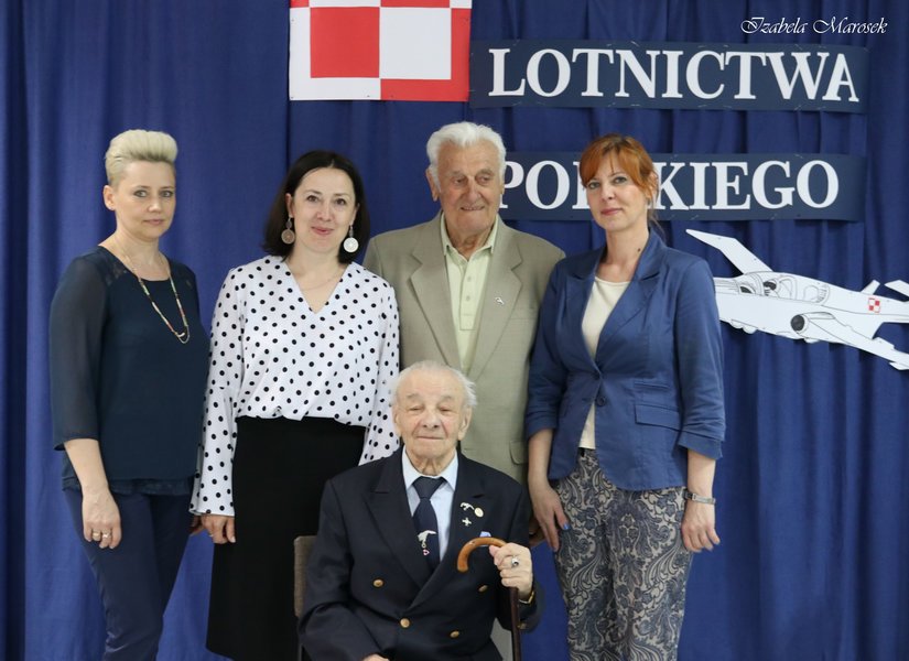 Major pilot John Benett skoczy 100 lat!