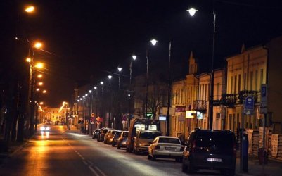 Ulica Słowackiego z nowym oświetleniem