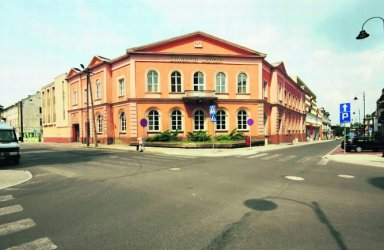 Dawny bank przy Dbrowskiego znw do sprzedania