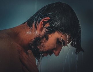 Szampon dla mężczyzn – jak wybrać idealny kosmetyk do pielęgnacji włosów?