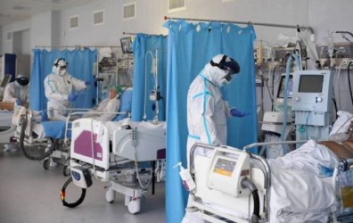 W całej Polsce coraz mniej wolnych respiratorów; pozostała jedna trzecia łóżek covidowych