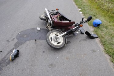 15-letni motorowerzysta ranny w wypadku