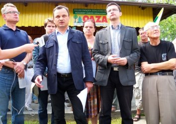 Piotrkowski SLD staje w obronie działkowców