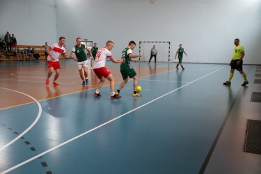 Strażacy z gminy Wola Krzysztoporska zagrali o mistrzostwo w hali [ZDJĘCIA]