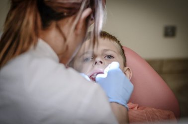 Jak działają gabinety stomatologiczne w czasie epidemii?