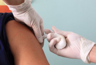 Ekspert: by moe szczepienia przeciwko grypie mog chroni przed koronawirusami