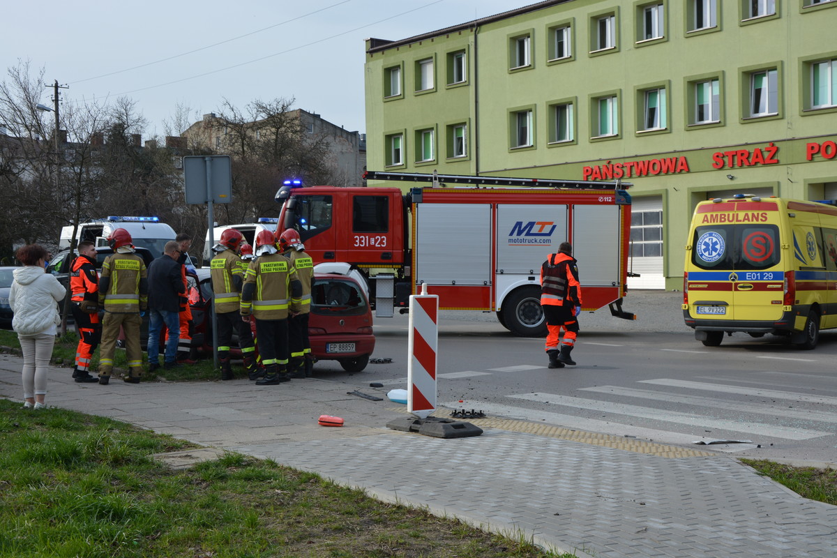 Galeria: Wypadek Na Jagiellońskiej - EPiotrkow.pl - Multimedialny ...