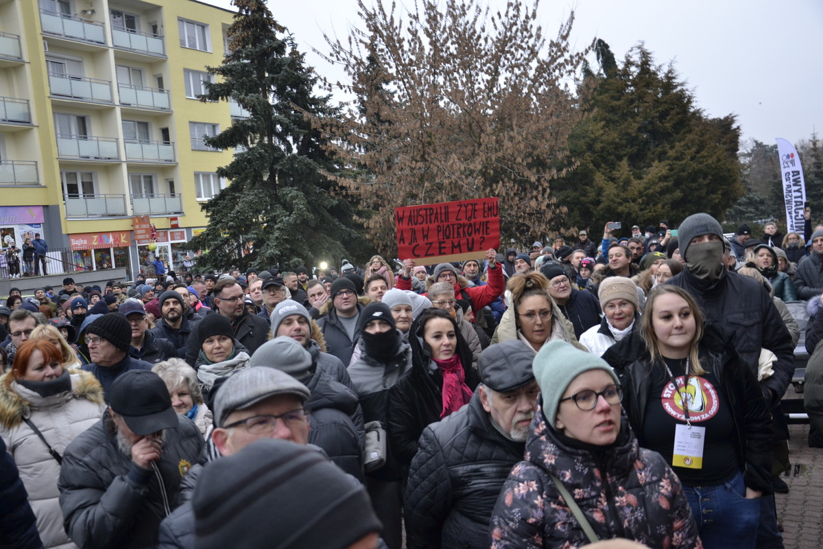 Galeria „mamy Dość” Protest Mieszkańców Pod Urzędem Miasta ZdjĘcia Epiotrkowpl 0449