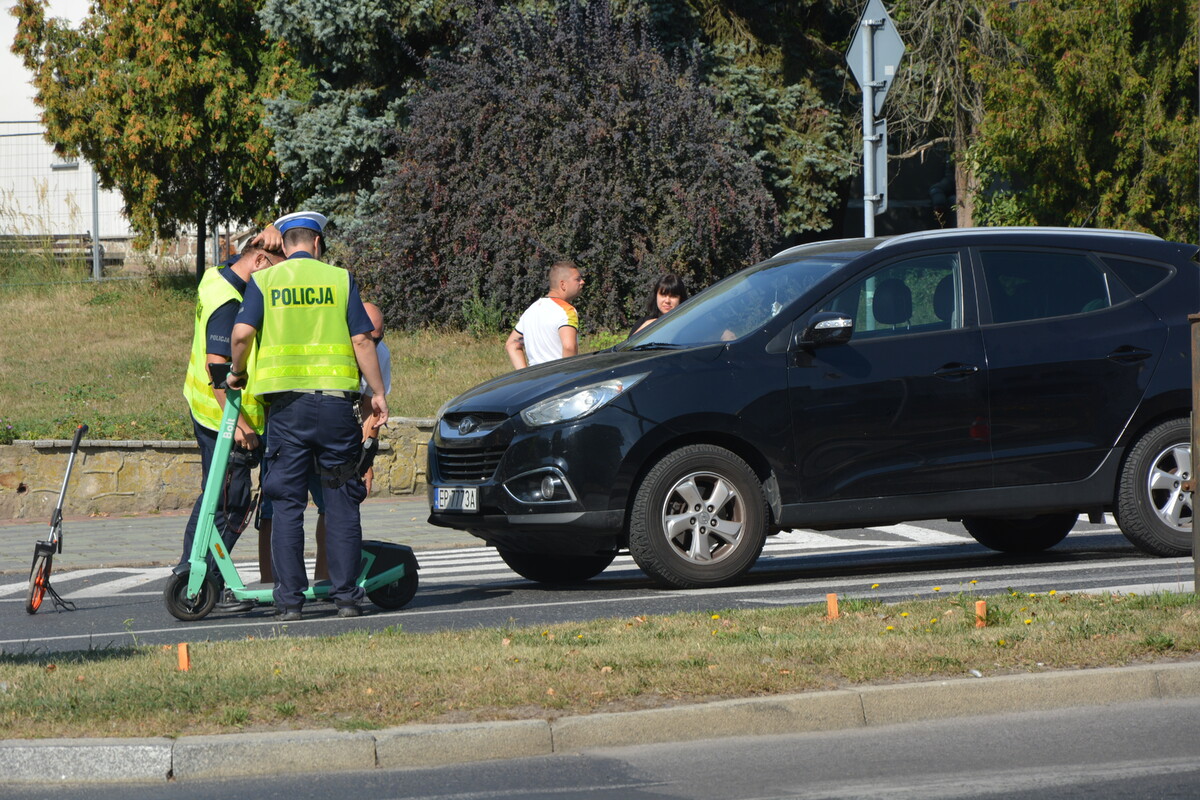 Hulajnogista potrącony na przejściu w Piotrkowie