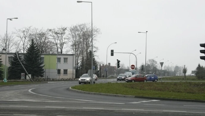 Sygnalizacja na niby-rondzie już od czwartku