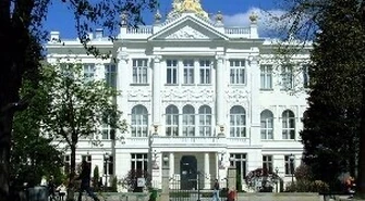 Odbiorą jej dziecko za nadopiekuńczość?