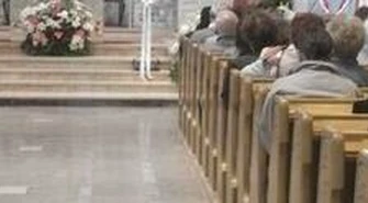 Nie tylko tacą Kościół żyje