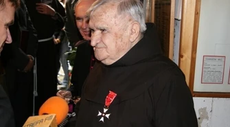 Ojciec Leoncjusz otrzymał Krzyż Oficerski