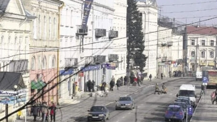 PKS zarobi na Trakcie