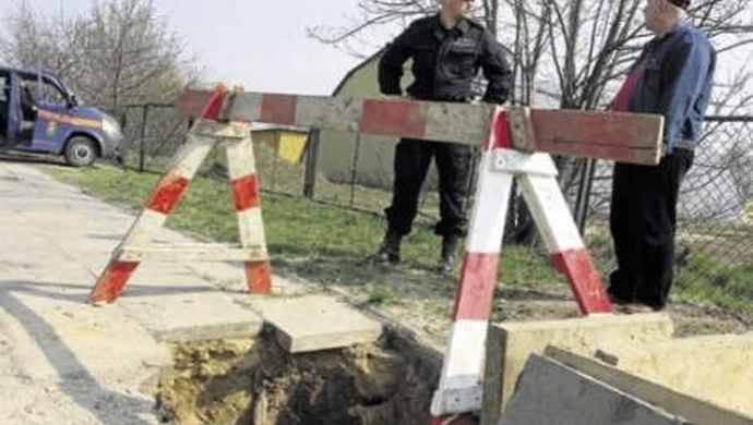 Piotrków: Nagle rozstąpiła się ziemia