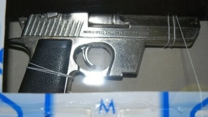 Piotrków: Napad z bronią w ręku na aptekę