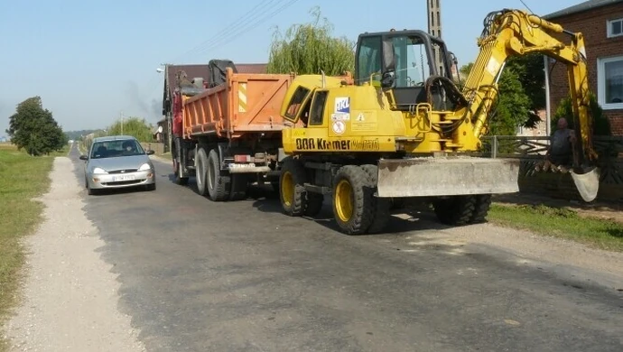 Ruszyła przebudowa drogi powiatowej Baby-Wolbórz