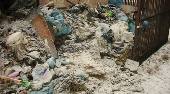 Piotrków: Dzikie wysypisko w centrum miasta