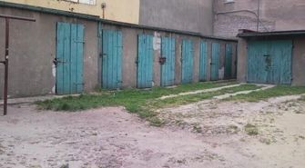 Piotrków: Groził, że zabije dzieci siekierą