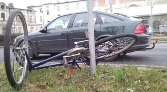 Piotrków: Potrącony rowerzysta w szpitalu