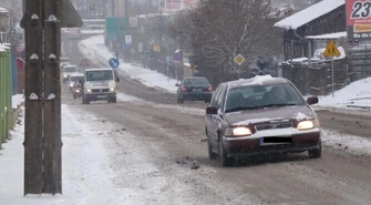Piotrków: Ulice odśnieżają trzy pługo-piaskarki